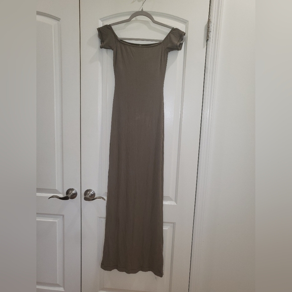 1. NWT SKIMS SOFT LOUNGE OFF THE SHOULDER DRESS IN ARMY - Picture 6 of 9